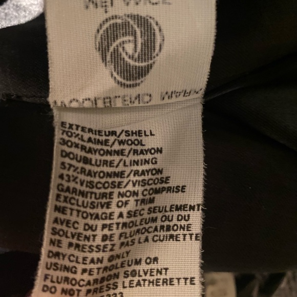 Beautiful double breasted vintage peacoat - Picture 10 of 16